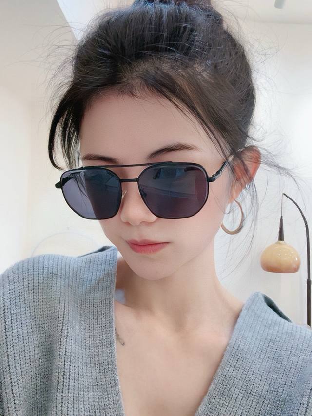 Burberry men's sunglasses, genuine toad sunglasses, high quality, suitable for a