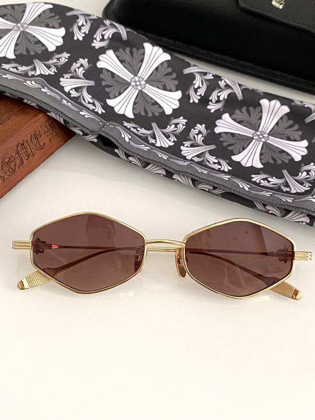 Super cool new sunglasses Chrome Heart 3D carved pattern multi-frame design Exce