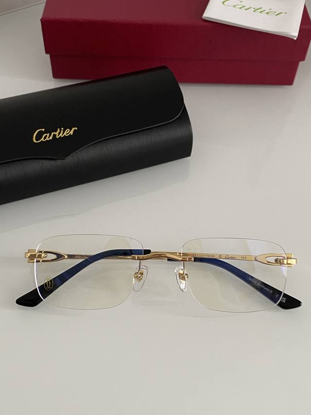 Cartie* Model: Ct0521O Size: 56 ports 18-145 DDD