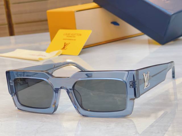 Louis Vuitto* Louis Vuitton new sunglasses, Model: Z2703E, Size: 52 22-140 DDD