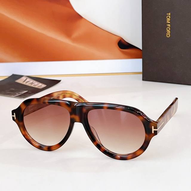 Tom For* Model: Tf1225 Size: 59 ports 18-145 DDD