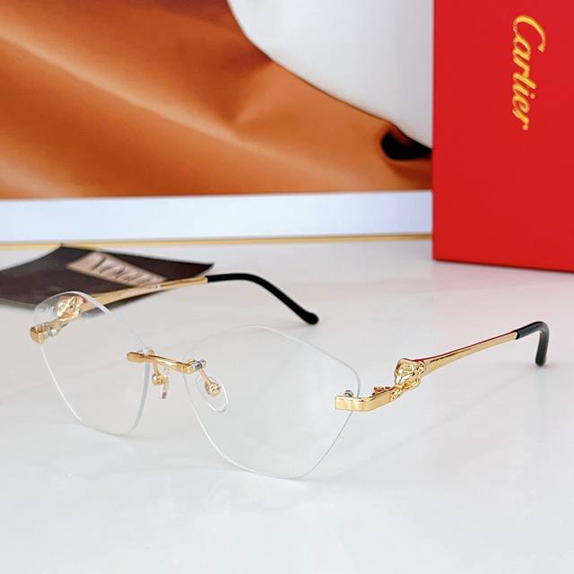 Cartie* Model: Ct0429S Size: 61 ports 15-140 DDD