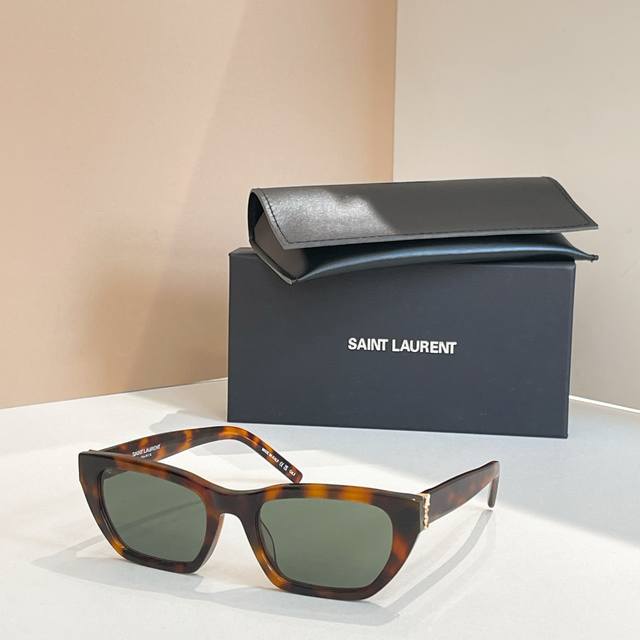 Saint Lauren*Model: Sl M127Fsize: 53 ports 20-145 DDD