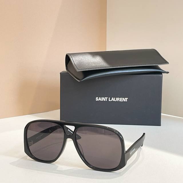 Saint Lauren*Model: Sl 731Size: 65 ports 5-145 DDD