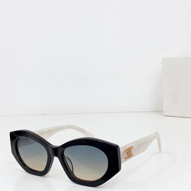 Celin* Model:Cl40238 Size:54 ports 19-145 DDD