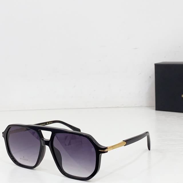 David Beckha* Model: Db 1172 Size: 59 ports 16-145 DDD