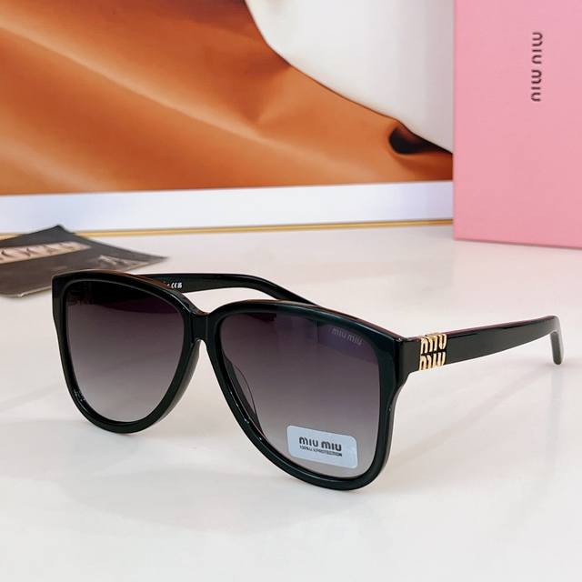 Miu Mi* Model:Smua08 Size: 60 ports 14-145 DDD
