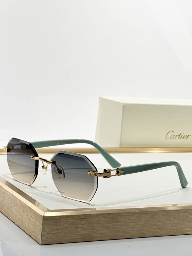 Cartier Mod: Ct0439S Size: 57 ports 21 145 DDD