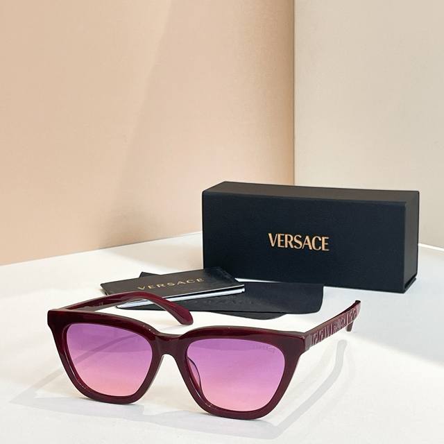 Versacemodel:Ve3352Usize:54 ports 17-145 DDD