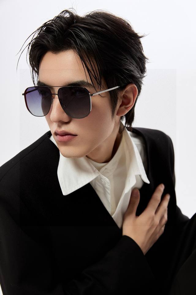 Gucci Men's Colorful Aviator Polarized Sunglasses Material: HD Nylon Thickened C