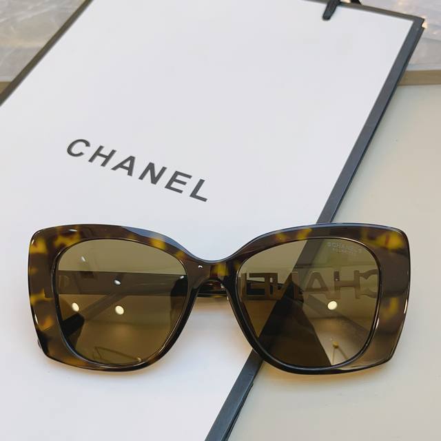 Re-order arrived, the hot black and white combination arrived! Chane* Chanel* C