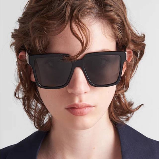 Prada Prada 2025 new sunglasses for women with face-revealing small sunglasses,