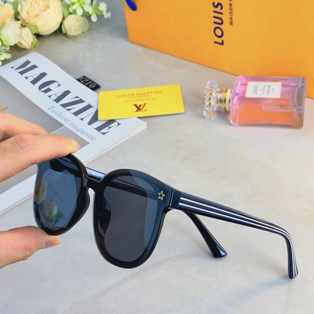 Louis Vuitto*2025 Korean version square frame sunglasses trendy sunglasses high-