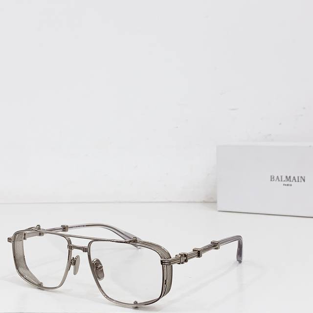 Balmain Mod: Brigade-V Size: 56-17-140 DDD