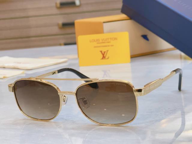Louis Vuitto* New Sunglasses, Model: Z2270U, Size: 55/20-140 DDD