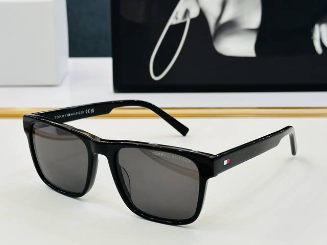Tommy Hilfiger sheet metal frame Th2144 S Size: 54 mouth 19-145 L simple and el
