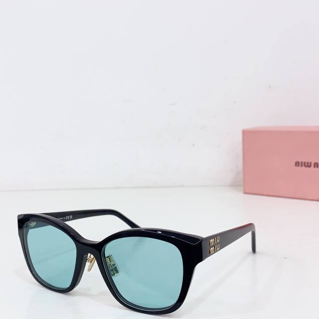 Miumi*Model: Smu01Zs Size: 65 ports 16-148 DDD