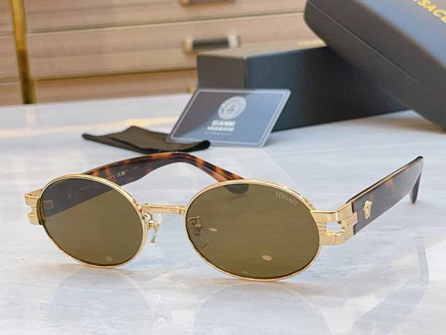 Versac* New Sunglasses, Model: Mod.F30, Size: 56/19-140 DDD