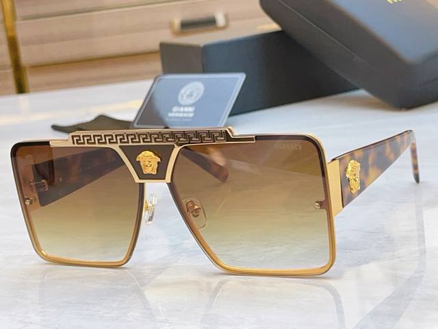 Versac* New Sunglasses, Model: Ve5722, Size: 62cm 16-145cm DDD