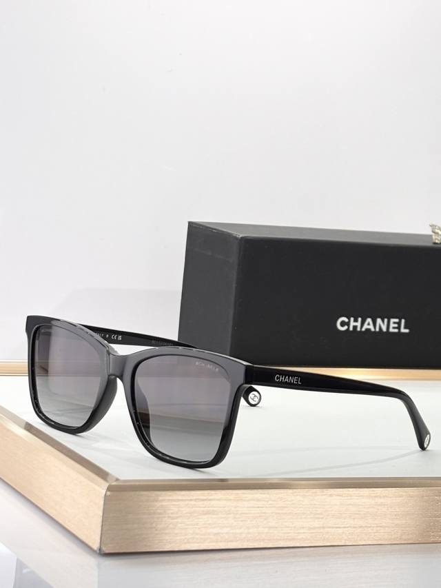Chanel Mod: Ch5551U Size: 56 ports 21 145 DDD