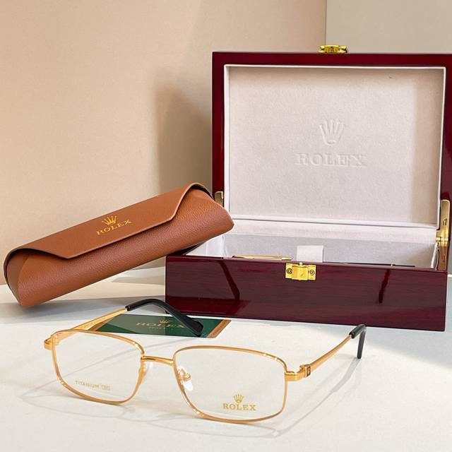 Box 30 Role*Model