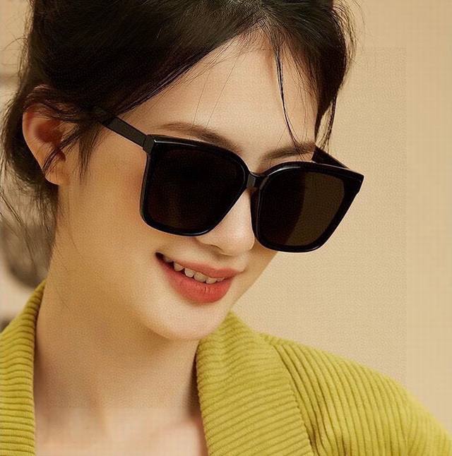Gucci 2025 Spring New Trend Hot Style Fashion Square Frame Polarized Sunglasses