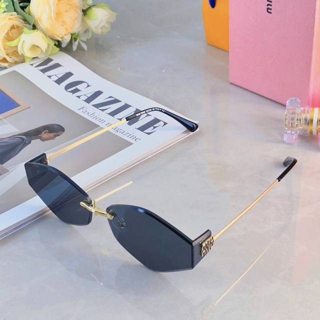 Miumi* European and American sweet and cool hot girl style frameless trimmed sun