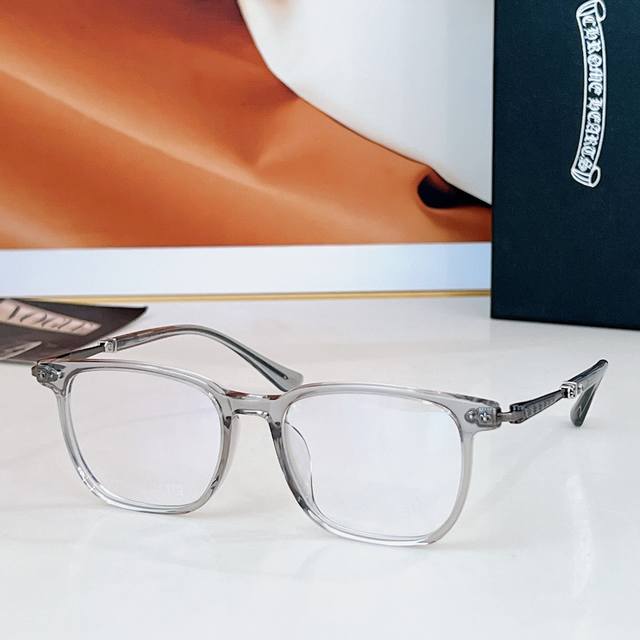 Chromeheart* Model: Ch8082 Size: 51 ports 17-147 DDD