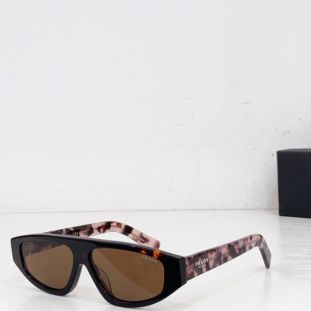 Prad* Model: Pr C02S Size: 56 ports 14-140 DDD