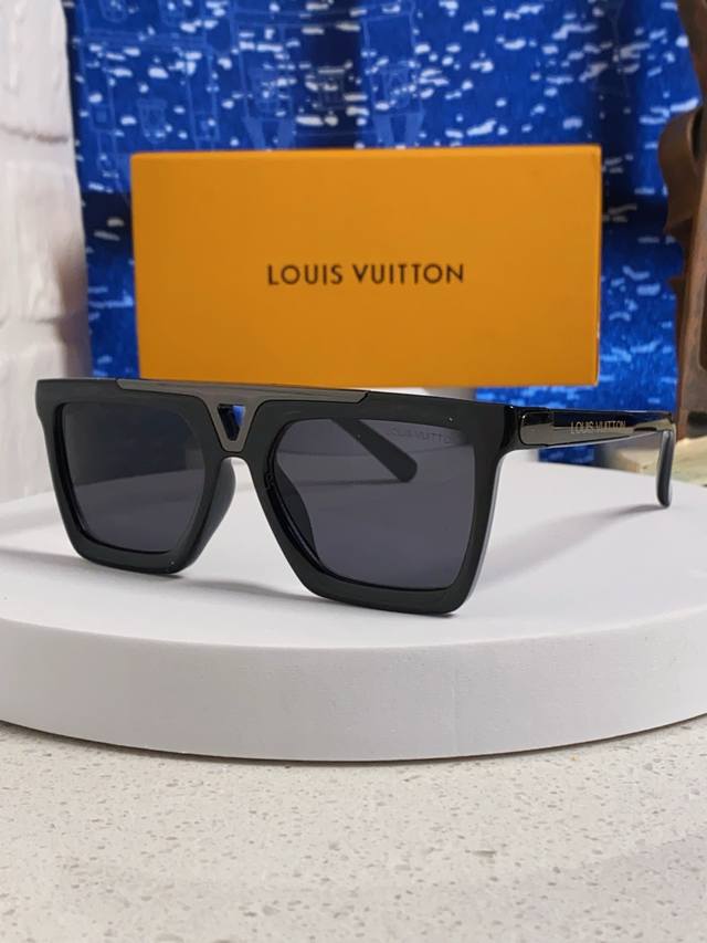 Louisvuitton Louis Vuitton new Korean style personality wide-rimmed thick-frame