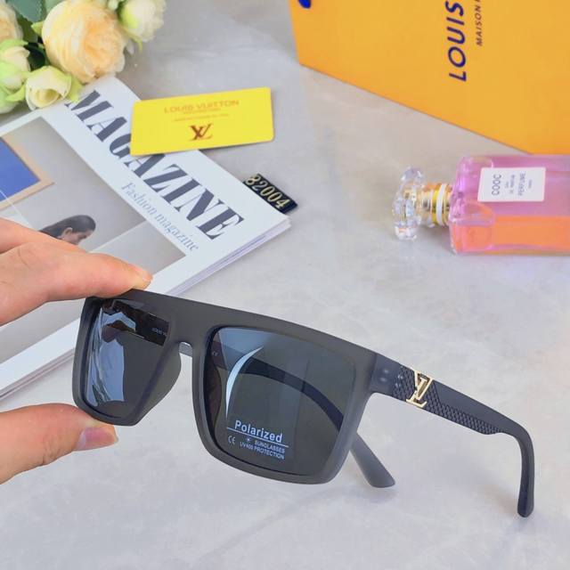Louis Vuitto* new square frame retro business men's polarized sunglasses popular