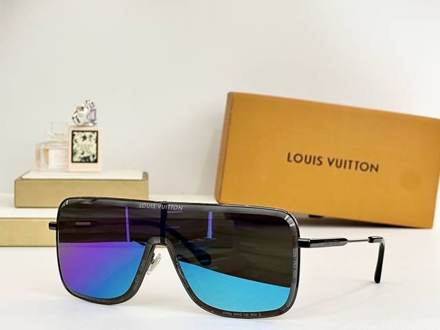 Louis Vuitto* Model:Z2676U Size: 143-145 DDD