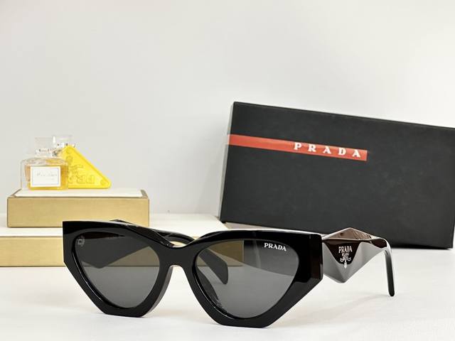 Prada Model: Spr C07S Size: 55 ports 17-145 DDD