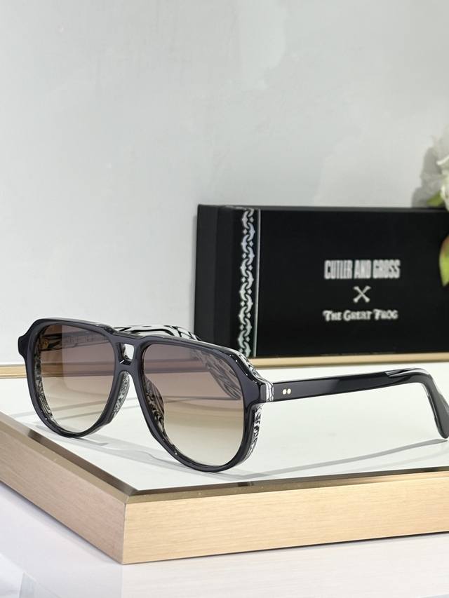 Cutler And Gross Mod: Cgsn9782 Size: 60 mouths 14-150 Highly anticipated German