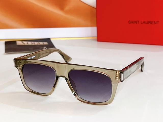 Saint Lauren* Model: Sl791 F Size: 54 ports 15-145 DDD