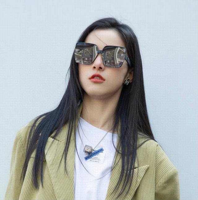 Dior-Dior 2025 Spring New Trend Hot Fashion Square Frame Polarized Sunglasses Hi