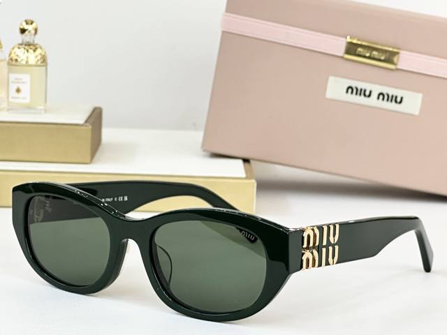 Miu Mi* Mod:Smu A03 Size: 54 ports 19 140 DDD