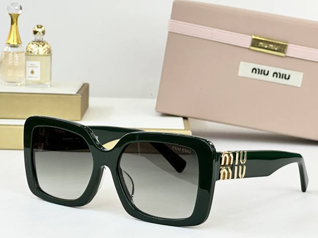 Miu Mi* Mod:Smu 10Y Size:56 port 17 140 DDD