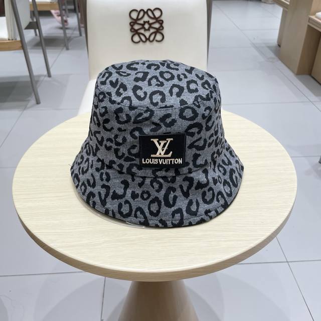 Louis Vuitton baseball cap Louisvuitton retro leopard print fisherman hat Korean
