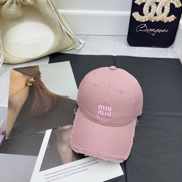 Running volume Mumu hot sale! classic baseball cap, the hat shape is very good,