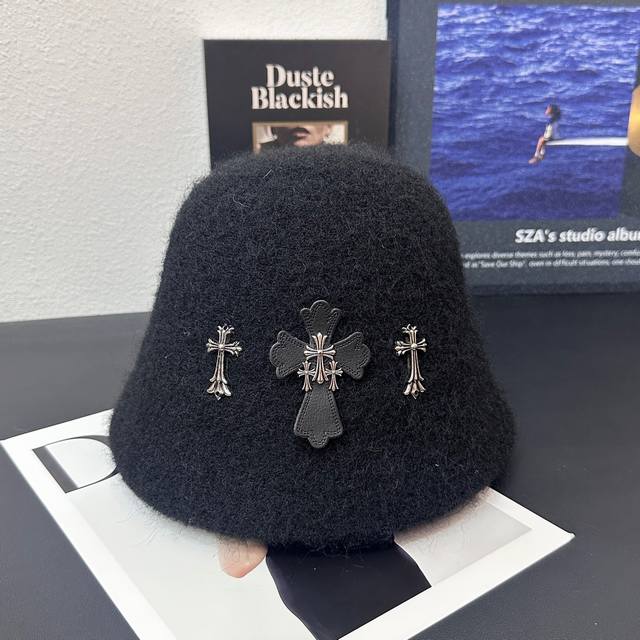 Running volumeChrome Hearts Wool Bucket HatAll-wool bucket hat