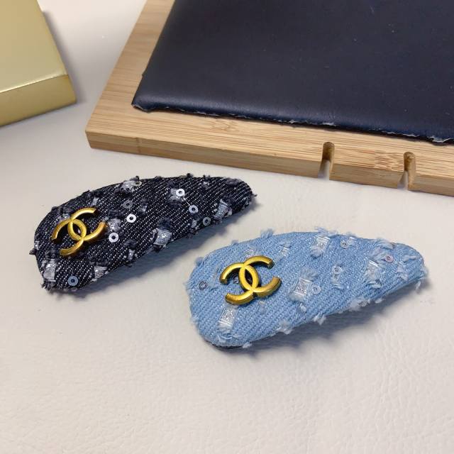 Chanel Xiaoxiang Chanel hairpin denim beads Bb clip side clip daily exquisite sm
