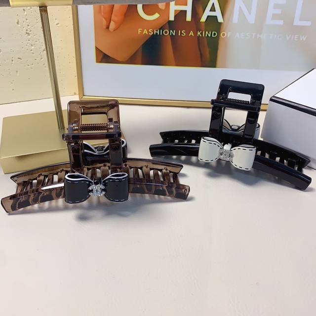 Chanel Xiaoxiang Chanel hair clip Acetate bow hair clip temperament versatile da