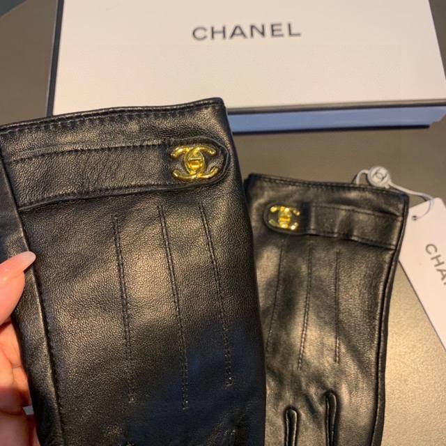 2025 new exclusive first touchscreen gloves Chanel Double C original quality off