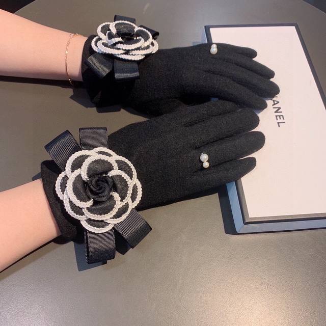 Chanel Chanel counter new wool gloves, fashionable gloves, autumn and winter war