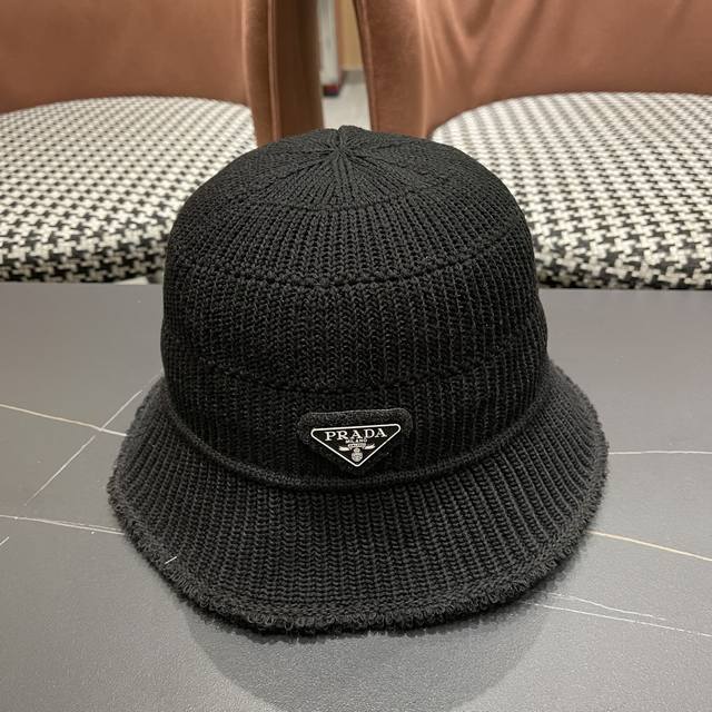Prada is 2025 fisherman hat for women in autumn and winter with large head circu
