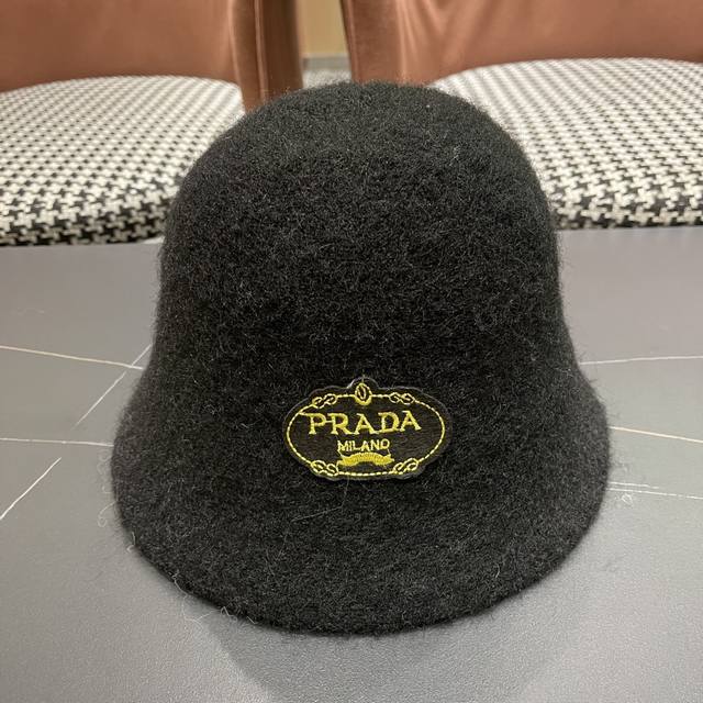 Prada 2025 new plush bucket hat women's autumn and winter hat winter fisherman w