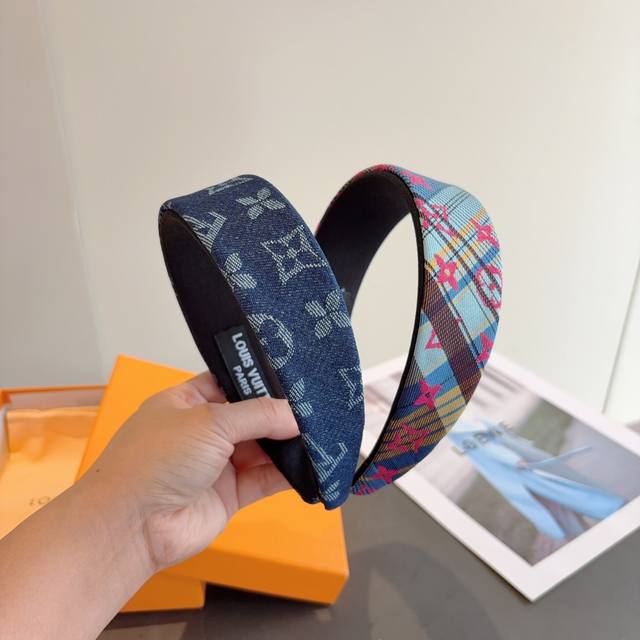 comes with packaging Lv Louis Vuitton high version new double-layer wide-brimme