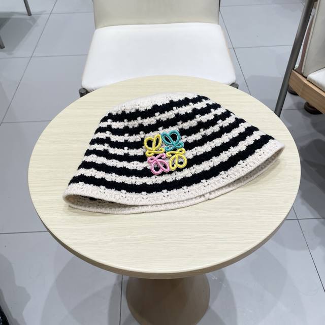 LOEWE 2025 new Korean striped knitted fisherman hat for women autumn and winter