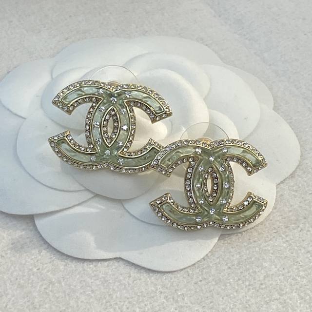 Chanel earrings hot-selling new style Zp Chan 23 green glass rhinestone double C